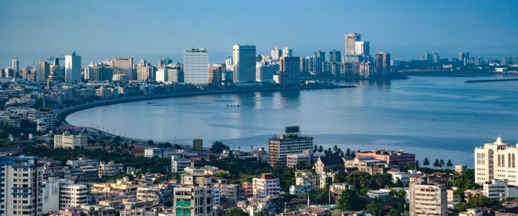 मुंबई: भारत की आर्थिक राजधानी, Mumbai: The economic capital of India, 