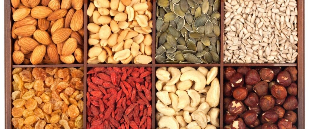 मेवे और बीज (Nuts and Seeds):